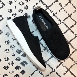 AEROSOLES Black and White Women’s Sneakers Slip-On Comfort - US Size 6